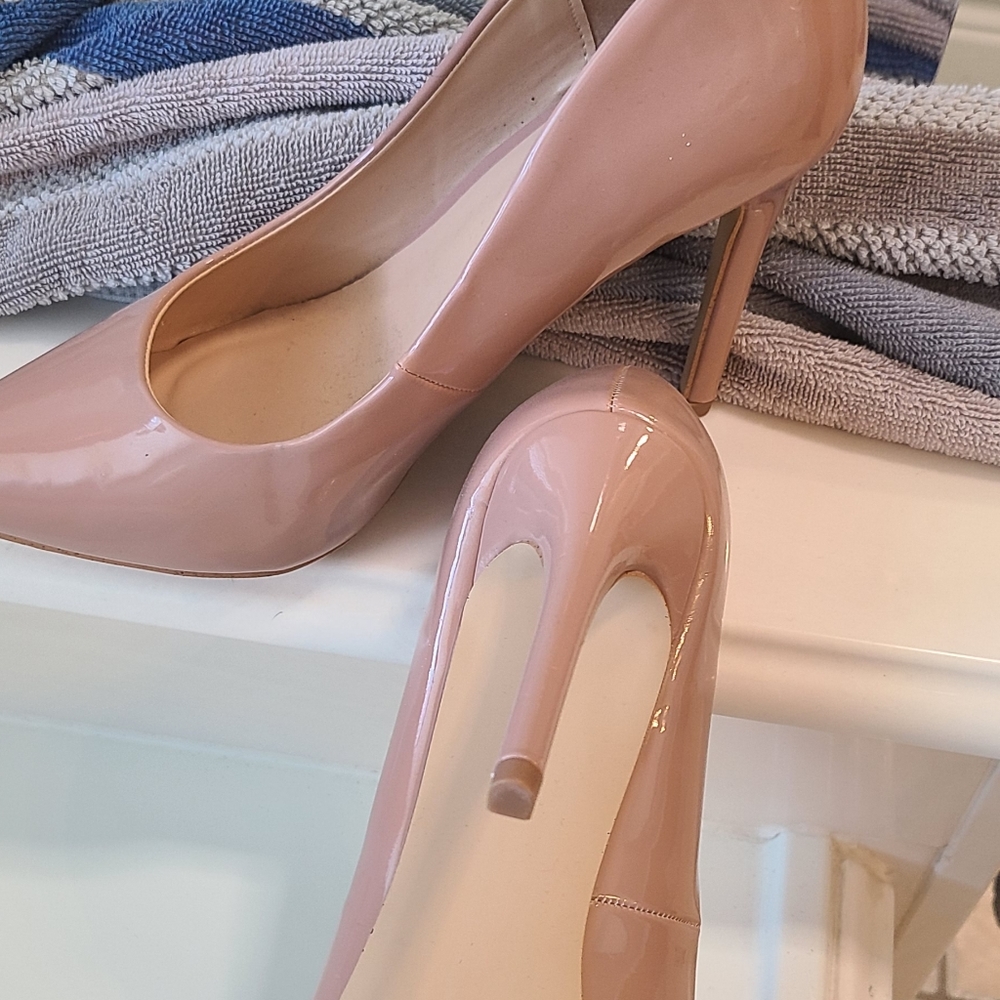 Shiny Blush Pumps